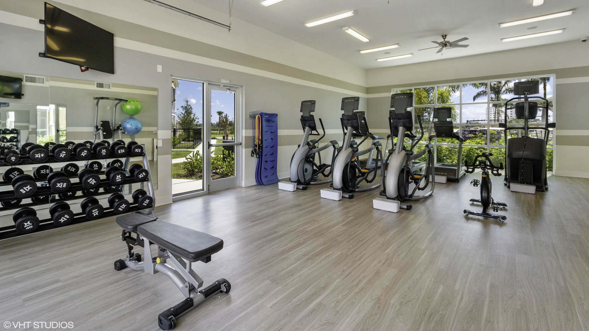 Photos & Virtual Tours Springs at Posner Park Apts in Davenport, FL